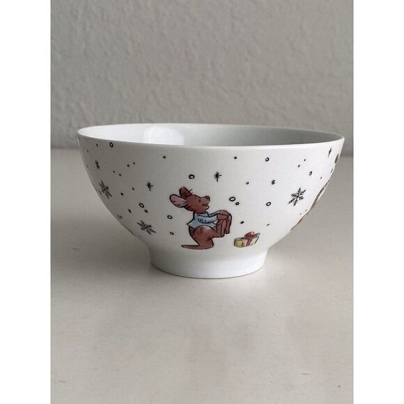 Disney Winnie the Pooh & Friends Rice Ramen Cereal Bowl Christmas Tree Holidays - Picture 3 of 8